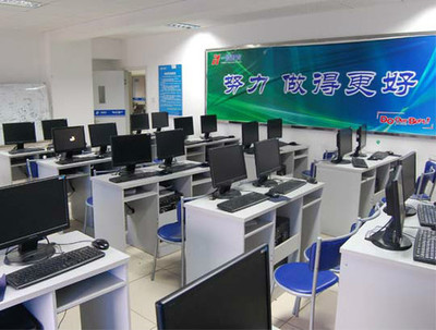 一度軟件教育學院——打造專業(yè)計算機軟件開發(fā)人才